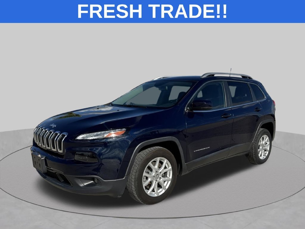 Used 2016 Blue Jeep Latitude image 1