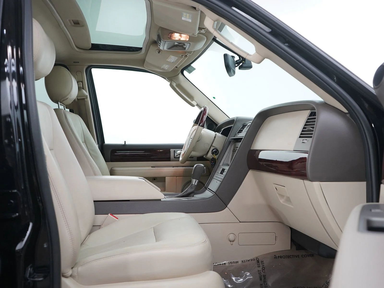 Used 2004 Black Clearcoat Lincoln Ultimate image 11