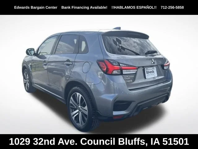 Used 2022 Gray Mitsubishi 2.0 SE image 5