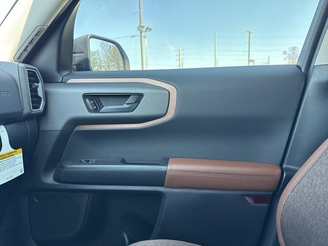 New 2026 Velocity Blue Metallic Ford Outer Banks image 38