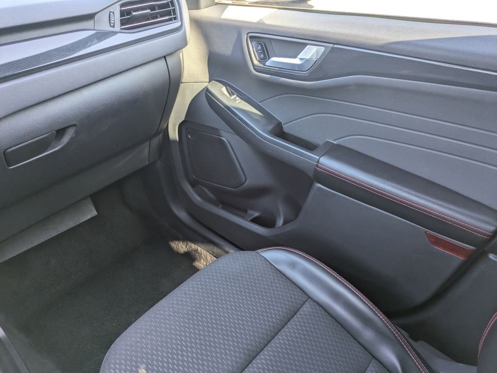 Used 2024 Gray Ford ST-Line image 20