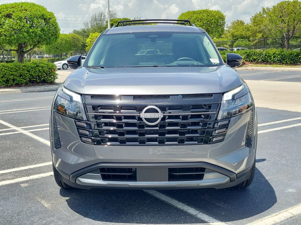 New 2026  Nissan Platinum image 3