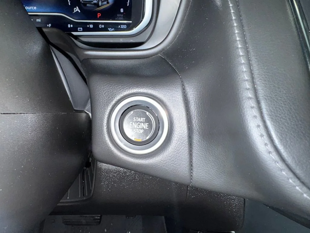 2023 Chevrolet Suburban Z71 - Photo 29