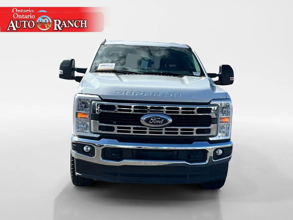 Used 2023 Oxford White Ford XLT image 8