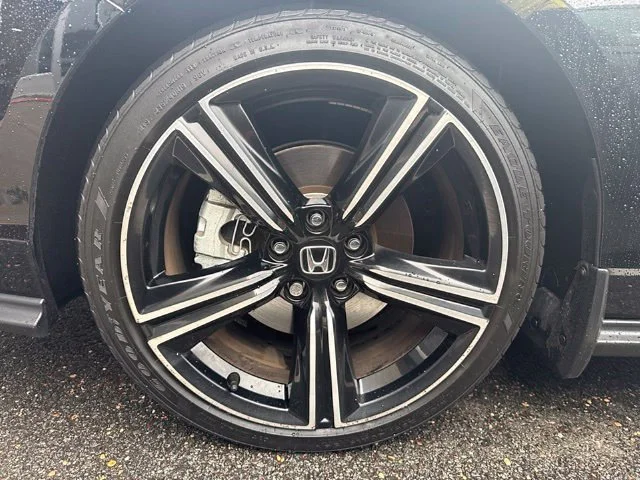 Certified Used 2025 Black Honda Sport image 7