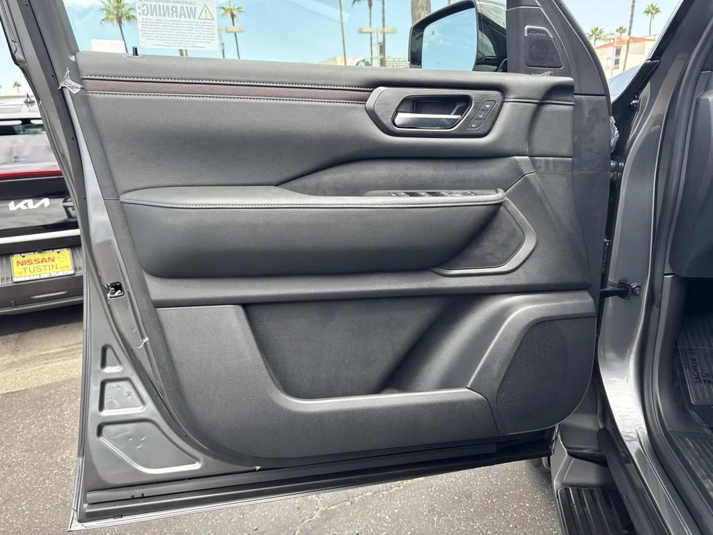 New 2026 GUN MET Nissan SL image 22
