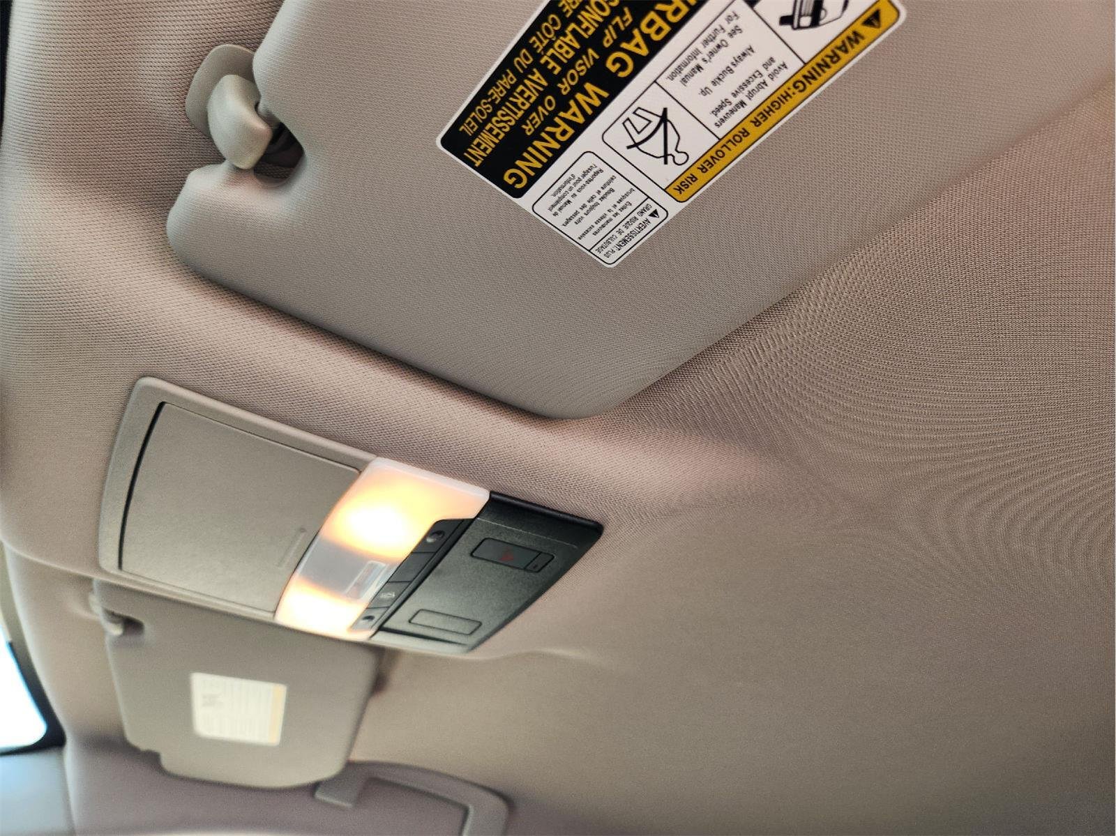 Used 2025 Everest White Pearl Nissan SV image 25