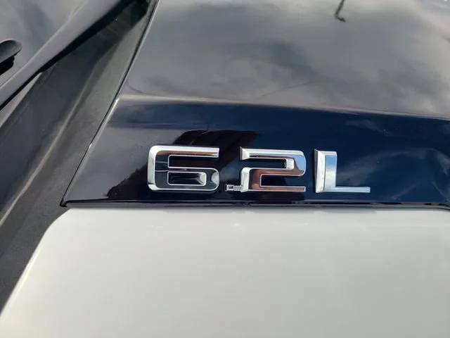 New 2026 Summit White Chevrolet ZR2 image 30