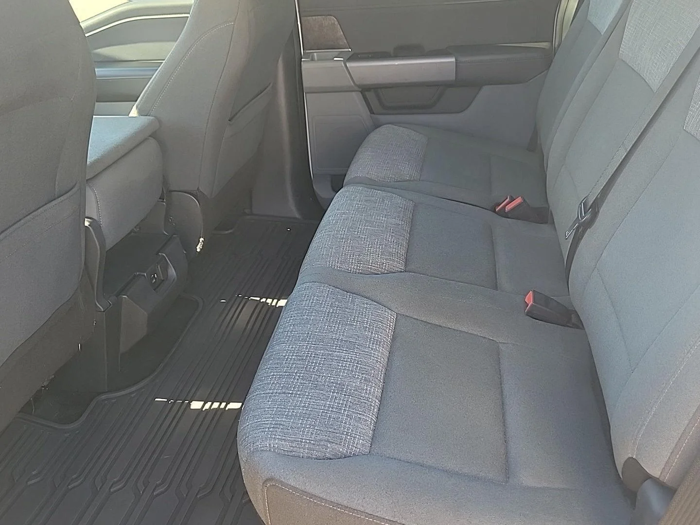 Used 2021 Oxford White Ford XLT image 12