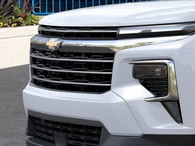 New 2026 Polar White Tricoat Chevrolet LT image 13