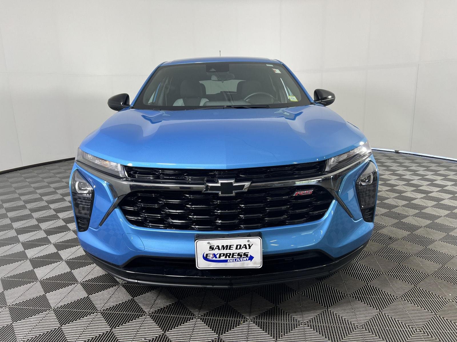 Used 2025 Marina Blue Metallic Chevrolet 1RS image 28