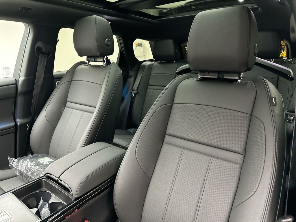 New 2026 Fuji White Land Rover S image 10