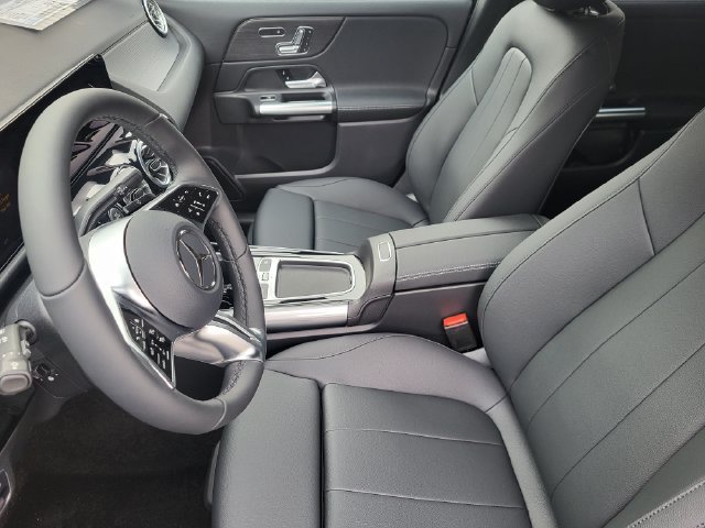 New 2026 Night Black Mercedes-Benz GLA 250 image 7