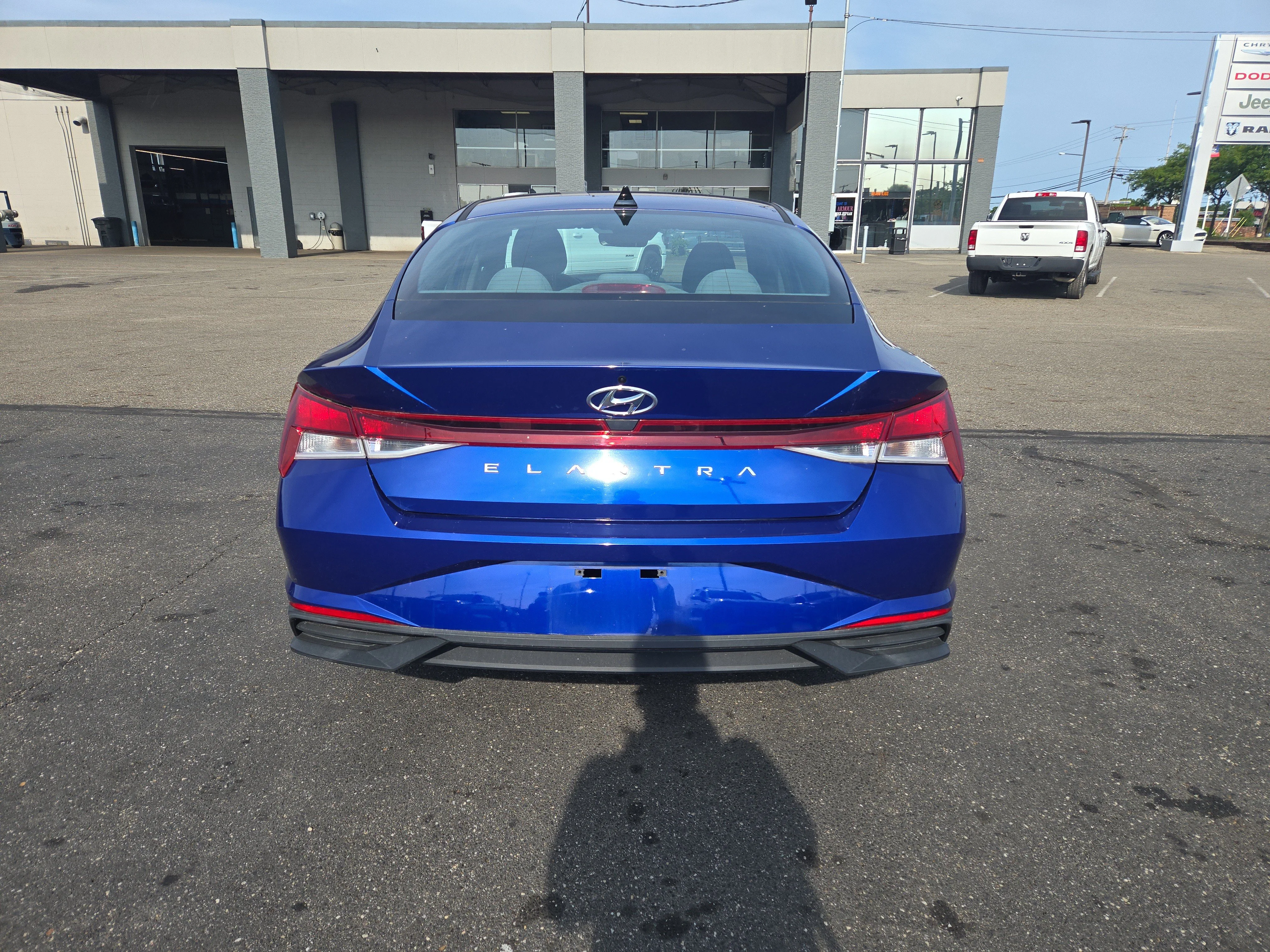 Used 2021 Intense Blue Hyundai SE image 6