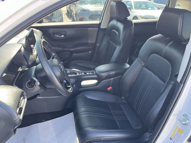 Used 2025 White Honda EX-L image 15