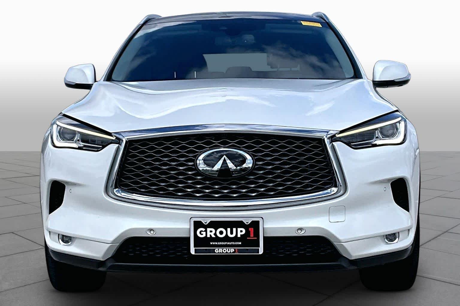 Used 2022 Majestic White INFINITI ESSENTIAL image 4