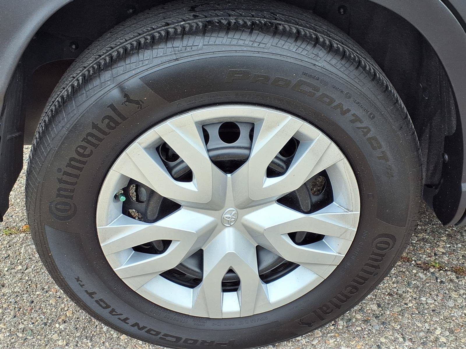Used 2024 Sonic Silver Toyota L image 25