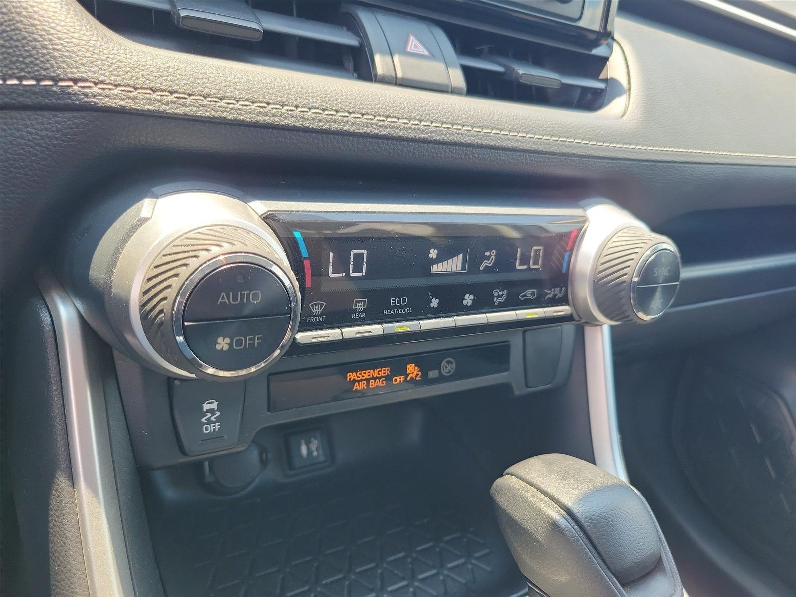 Used 2019 Magnetic Gray Metallic Toyota XLE image 31
