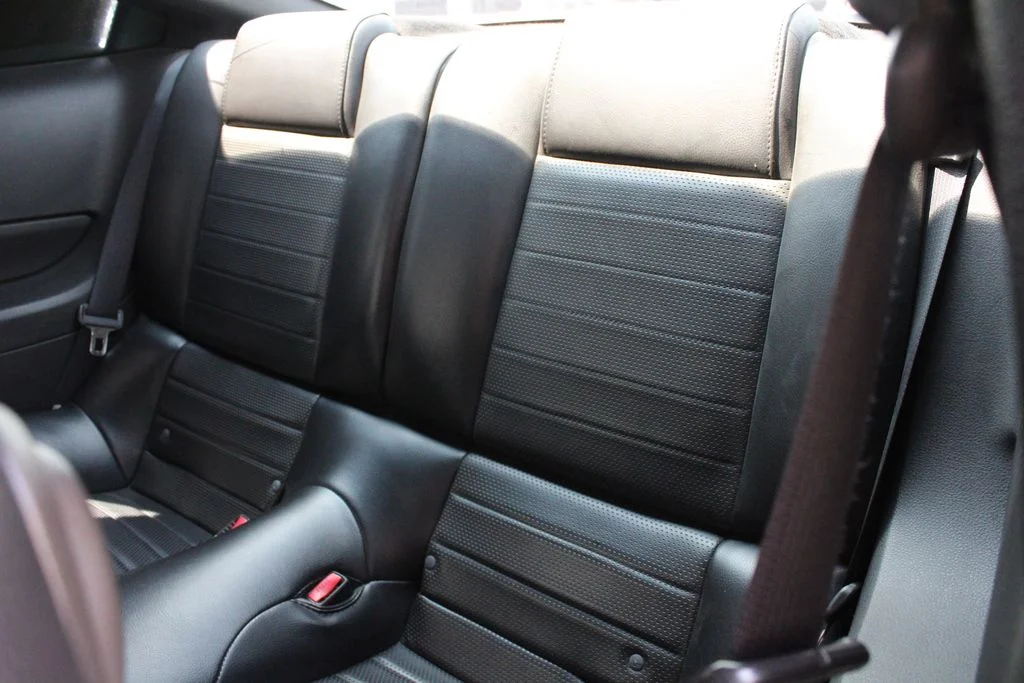 Used 2007 Orange Ford  image 20