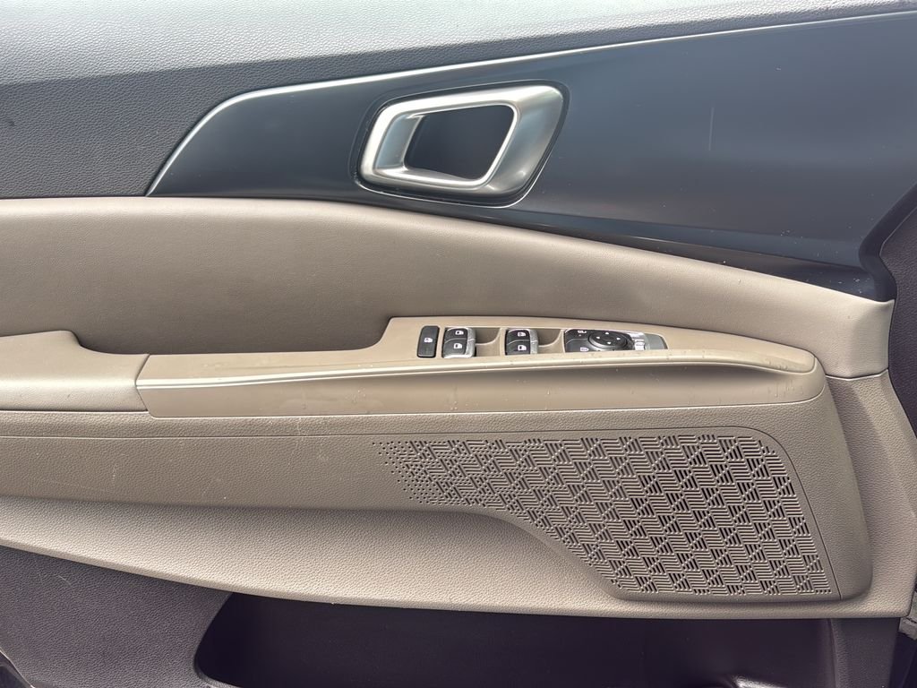 Used 2025 Blue Kia LXS image 34