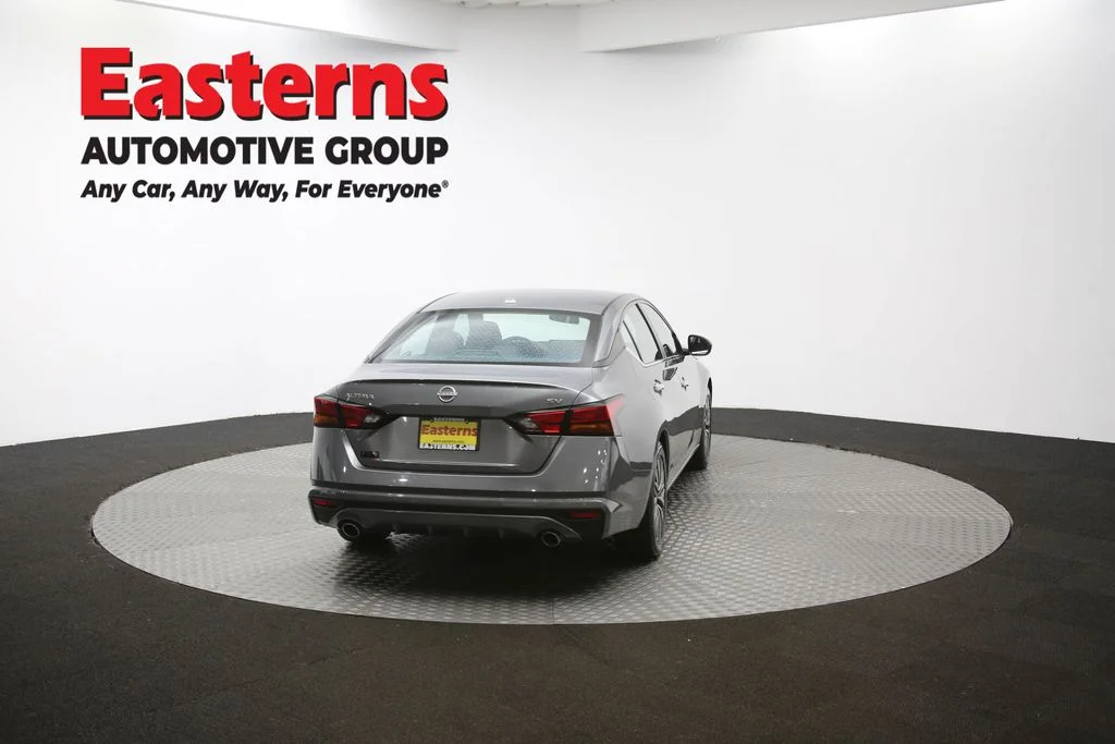 Used 2023 Gray Nissan 2.5 SV image 38