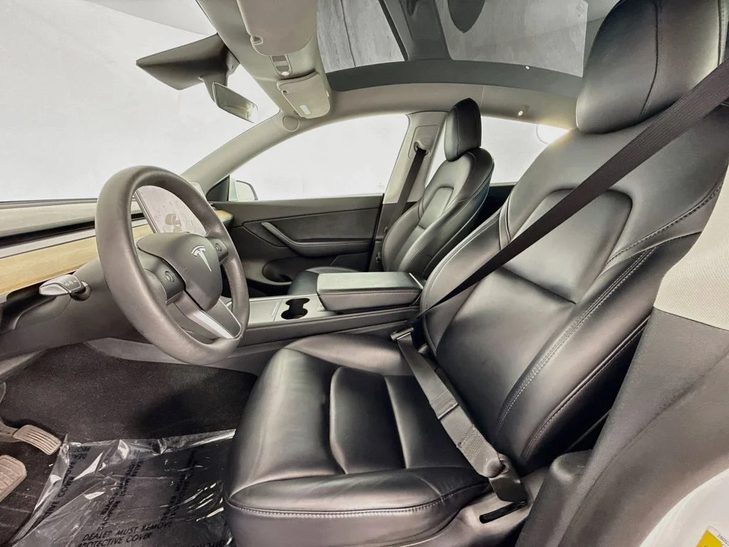 Used 2021 White Tesla Long Range image 21