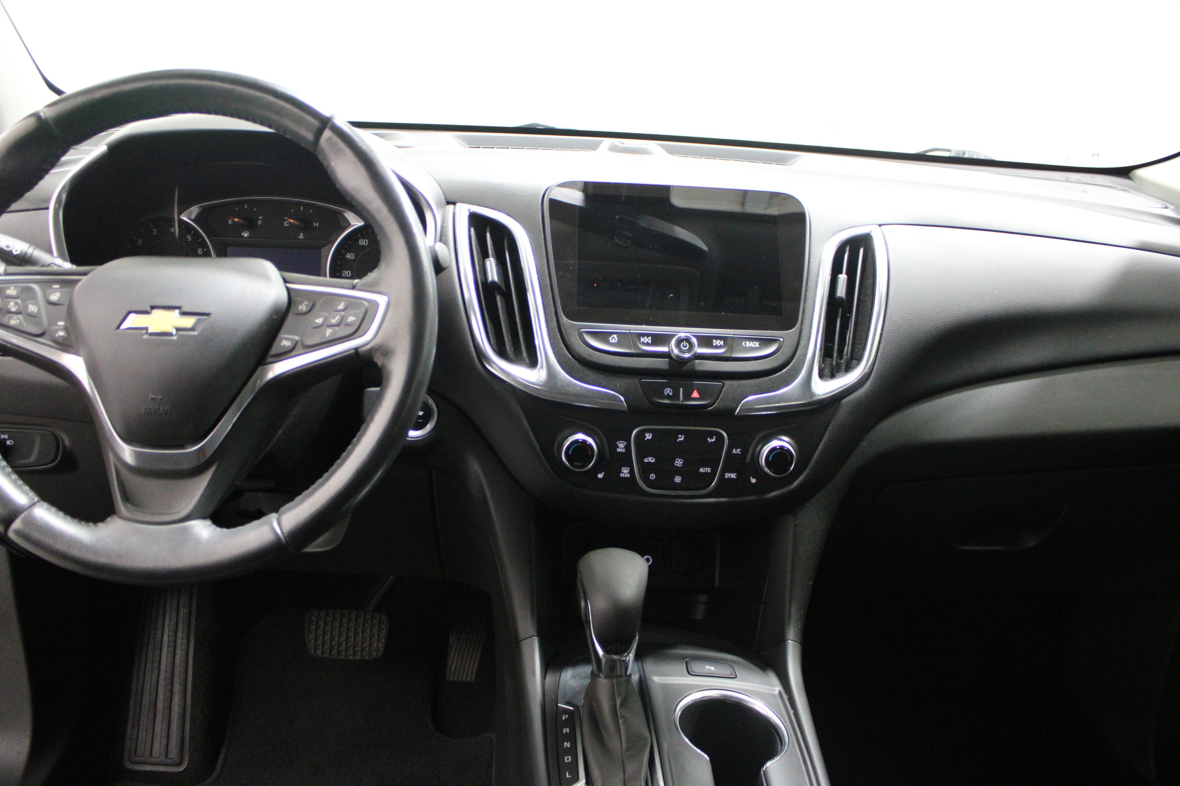 Used 2022 Iron Gray Metallic Chevrolet LT image 2