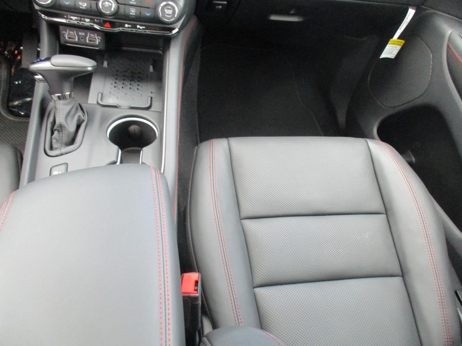 New 2026 Diamond Black Clear-Coat Exterior Paint Dodge Gt Hemi image 23