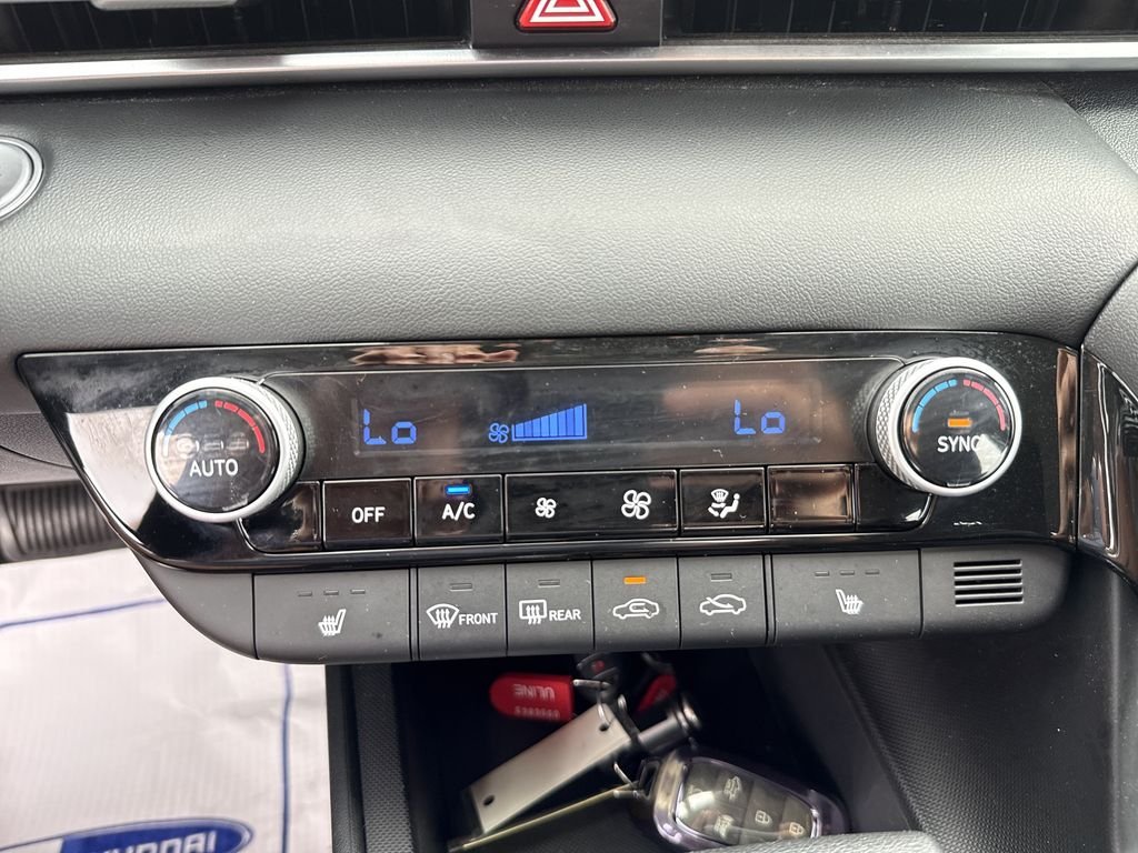 2022 Hyundai Elantra Blue - Photo 25