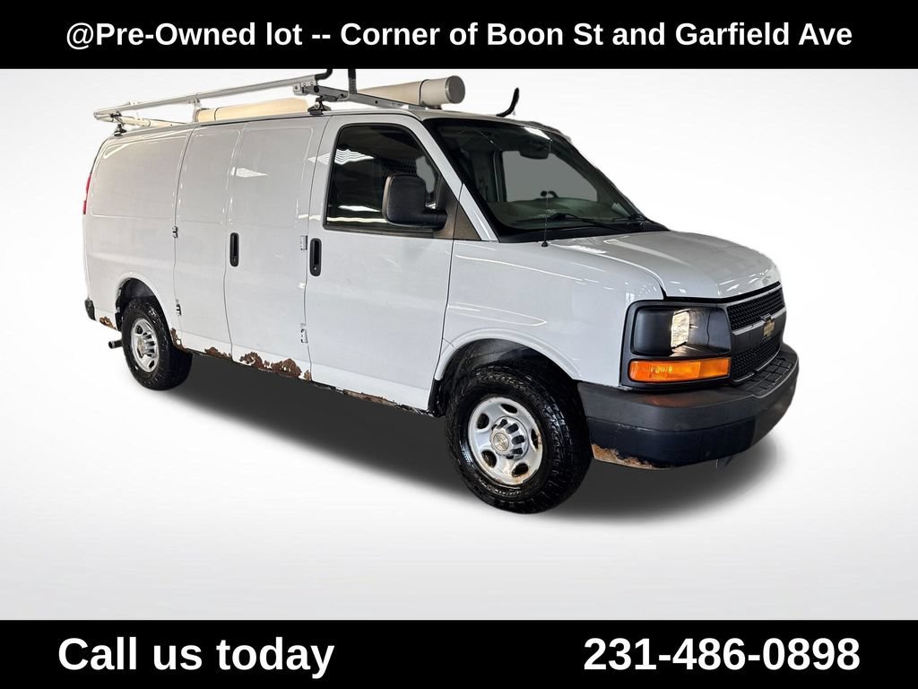 Used 2013 SUMMIT WHITE Chevrolet BASE image 7