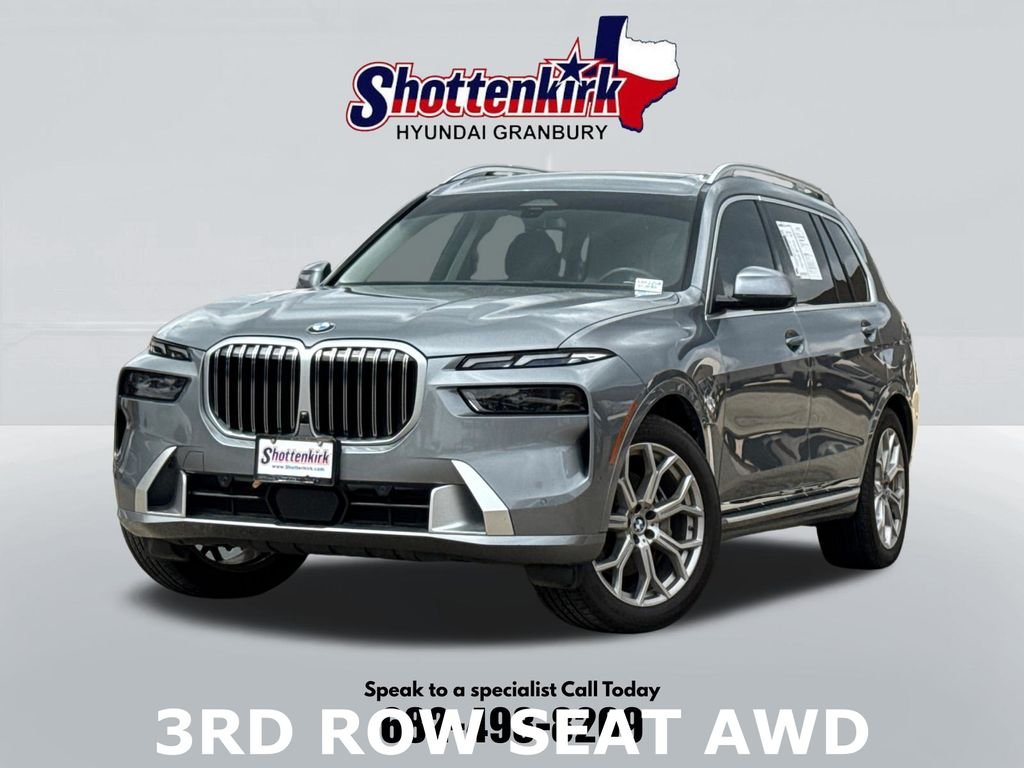 2023 BMW X7 xDrive40i's photo