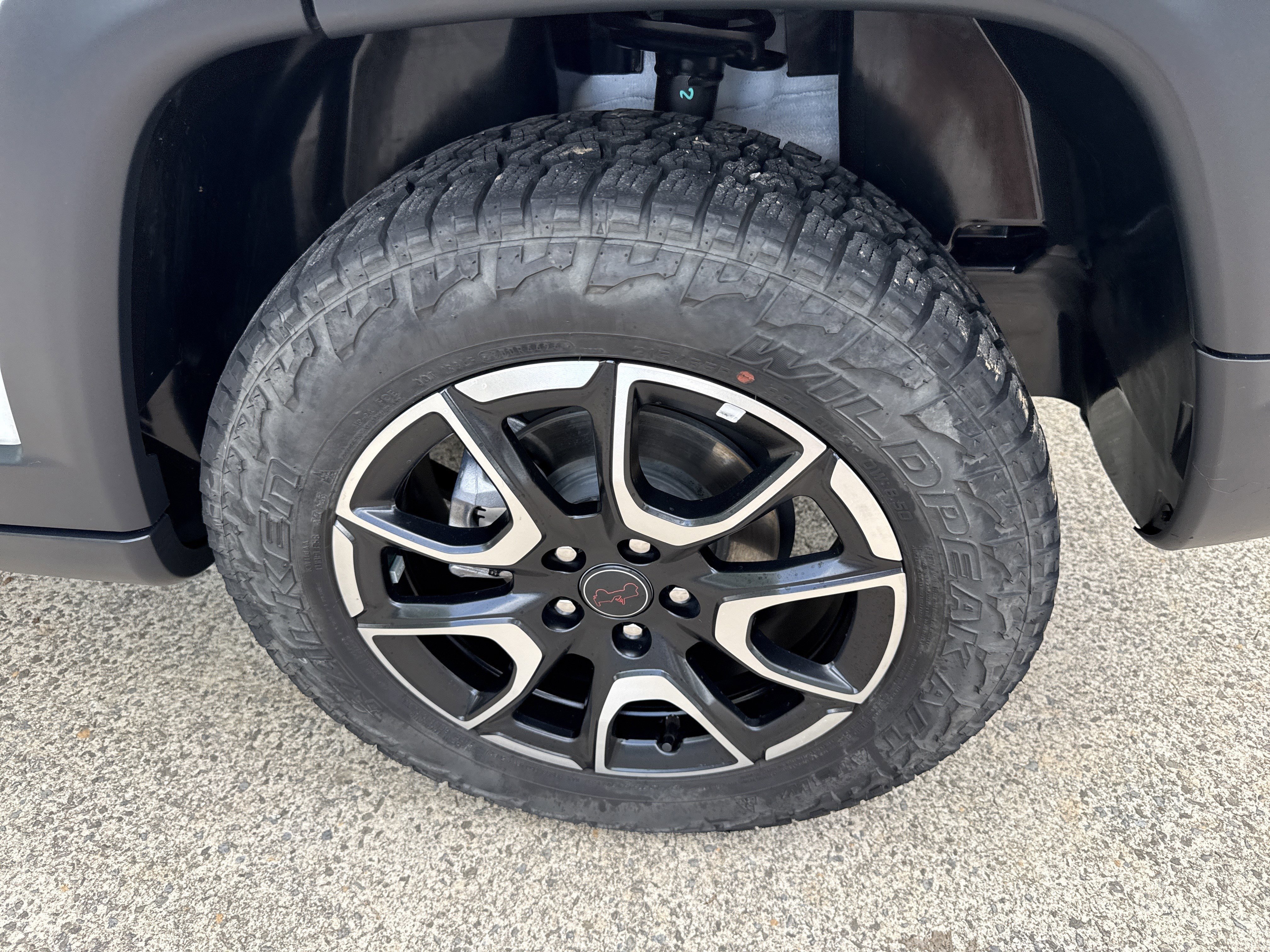 Used 2025 Bright White Clearcoat Jeep Trailhawk image 19