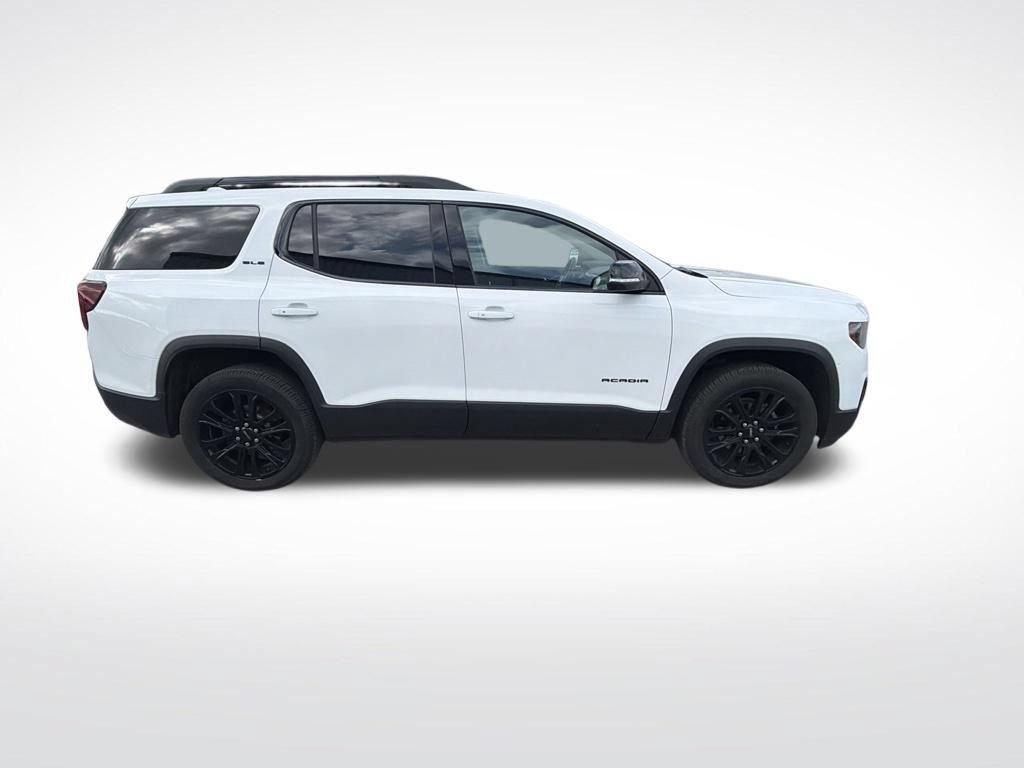 Used 2022 Summit White GMC SLE image 7