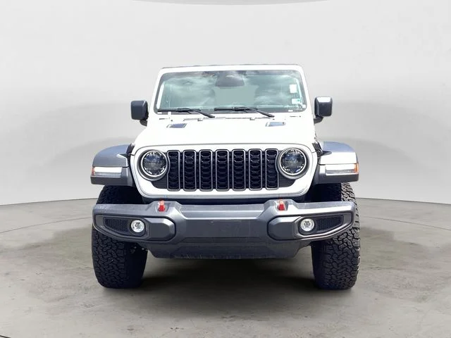 Used 2025 Bright White Clearcoat Jeep Rubicon image 8