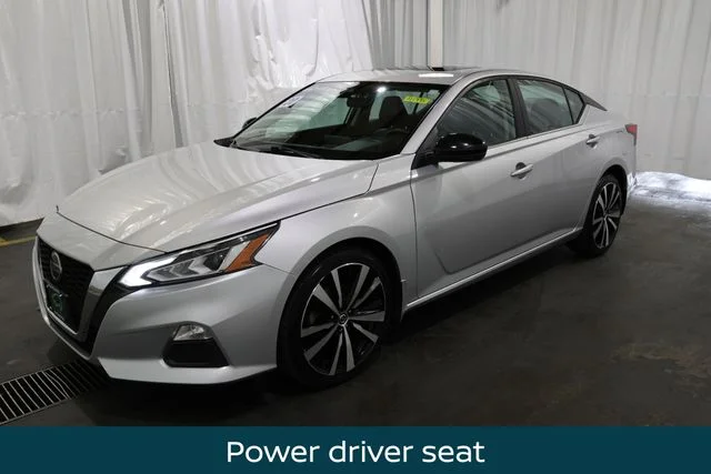 2020 Nissan Altima SR - Photo 7
