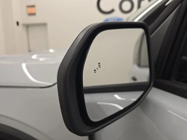 New 2026 Space White Metallic Ford Outer Banks® image 38