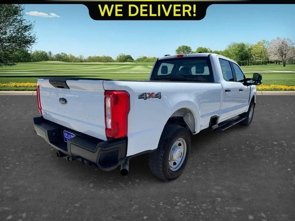 Used 2024 White Ford XL image 5