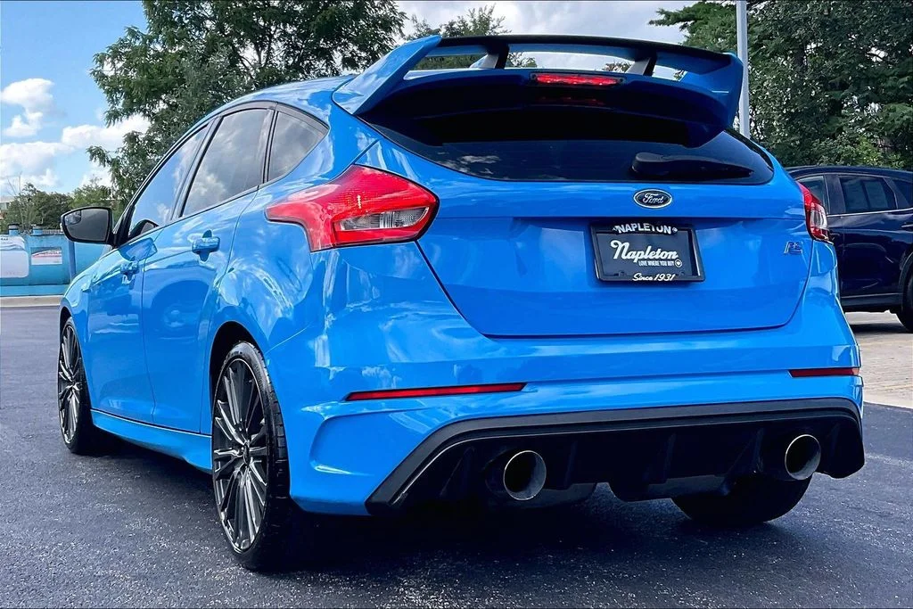 Used 2016 Blue Ford RS image 11