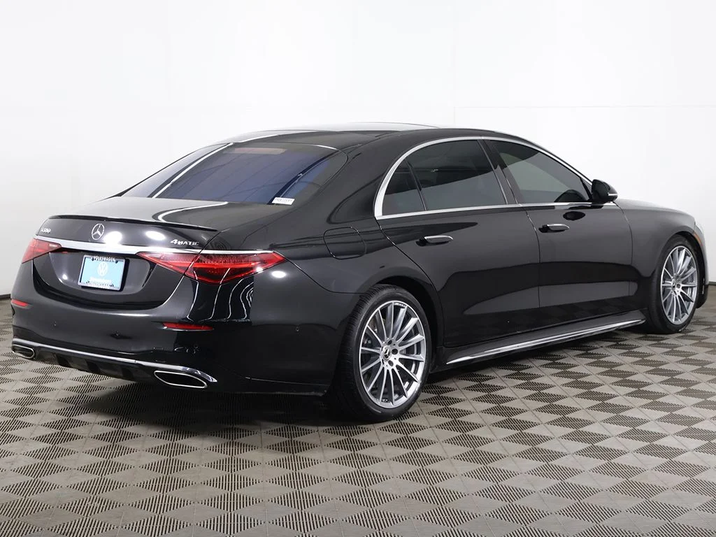 Used 2021 Black Mercedes-Benz S 580 image 13