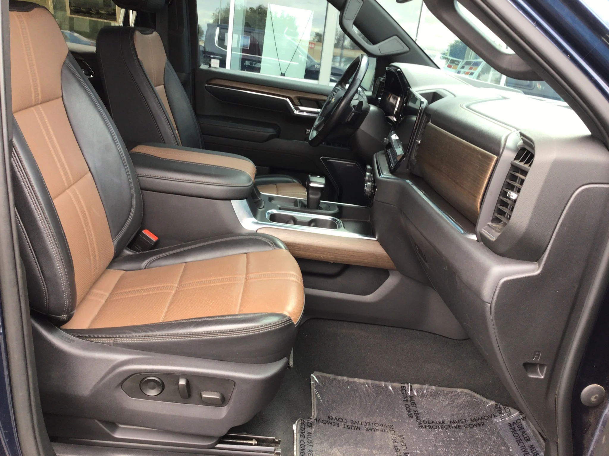 Used 2023 NORTHSKY BLUE METALLIC Chevrolet High Country image 6