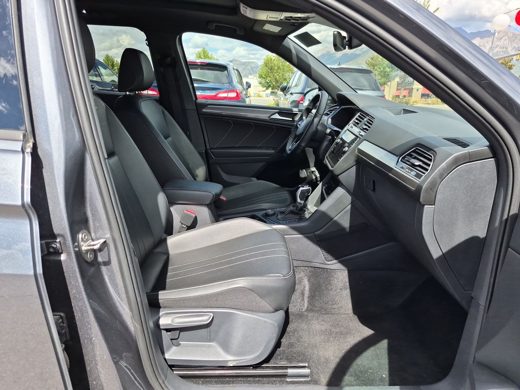 Used 2024 Platinum Gray Metallic Volkswagen SE R-Line Black image 31