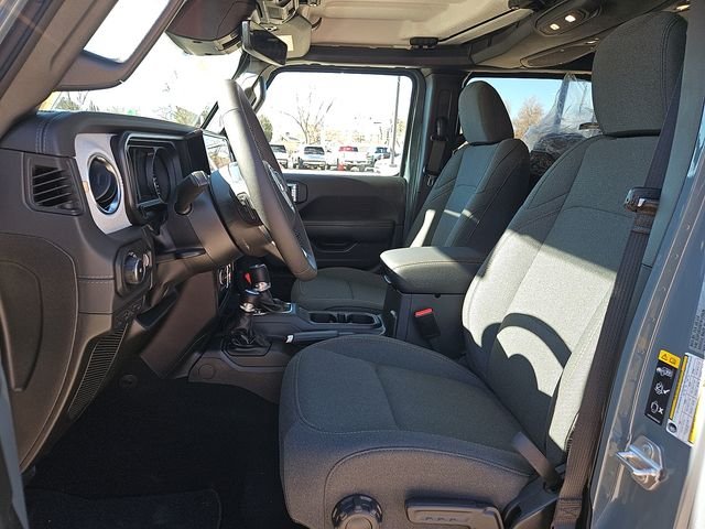 New 2026 Anvil Clear-Coat Exterior Paint Jeep Sahara image 15