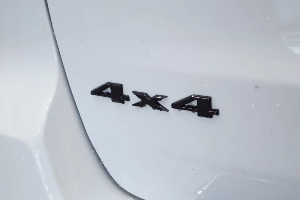 Certified Used 2020 White Jeep Overland image 16