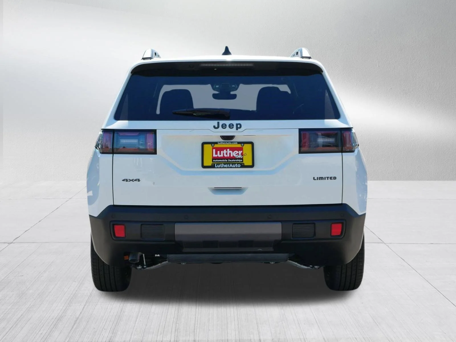 New 2026 Bright White Clear-Coat Exterior Paint Jeep Limited image 6