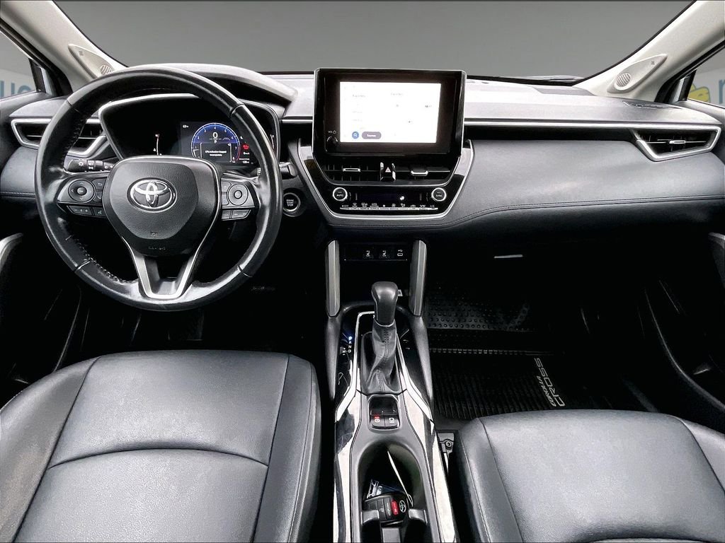 Used 2023 Silver Toyota XLE image 21