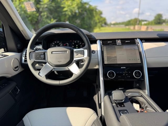 2025 Land Rover Discovery S - Photo 13