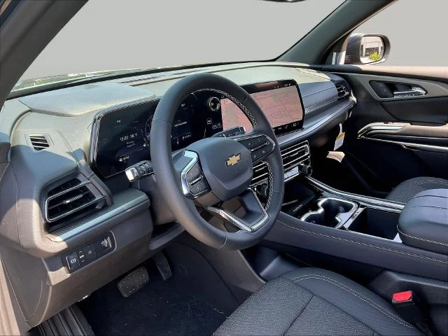 2026 Chevrolet Traverse LT - Photo 7