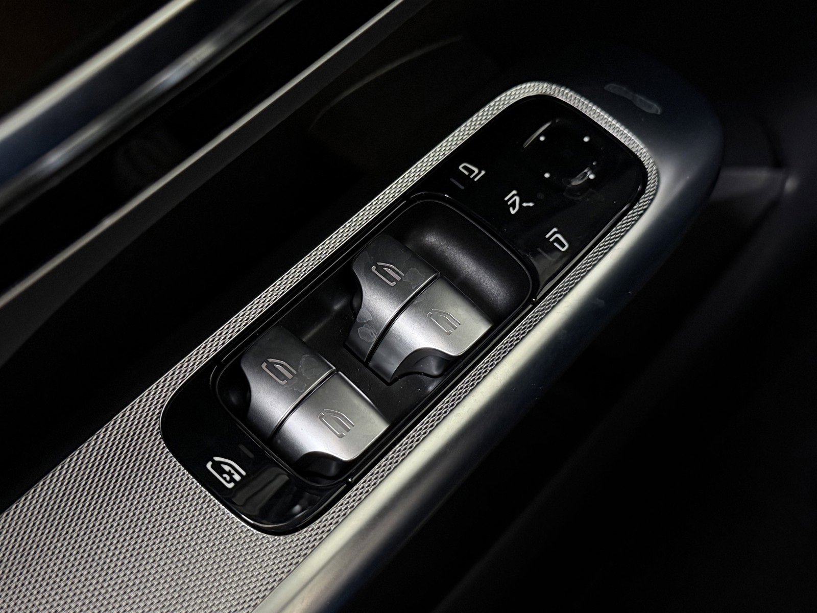 New 2026 Black Mercedes-Benz GLC 300 image 44