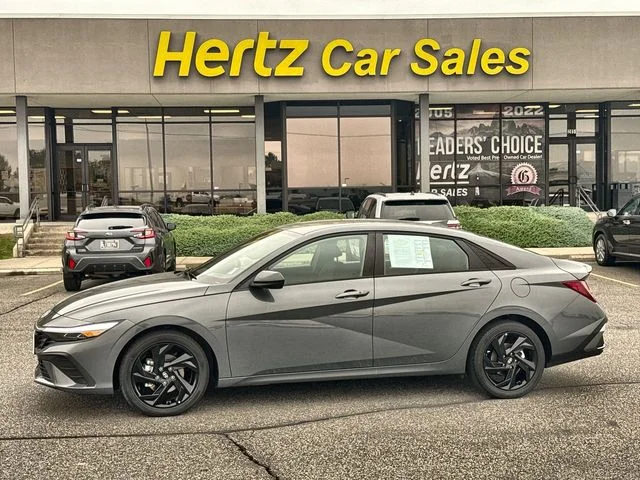 Used 2026 Gray Hyundai SEL Sport image 1