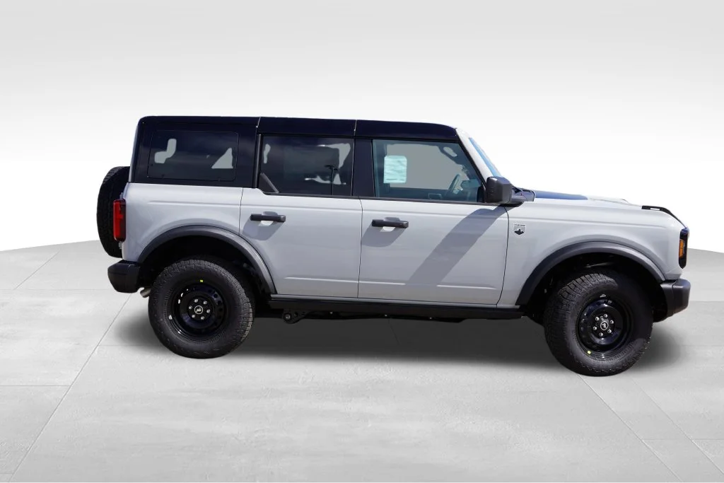 New 2026 Avalanche Gray Ford Big Bend image 2